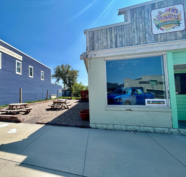 103 Main St, Ottertail, MN à vendre - Photo du bâtiment - Image 3 de 21