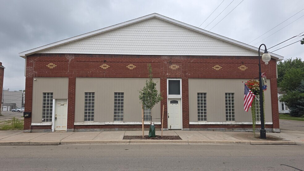 127 North St, Morenci, MI à vendre - Photo du bâtiment - Image 2 de 11