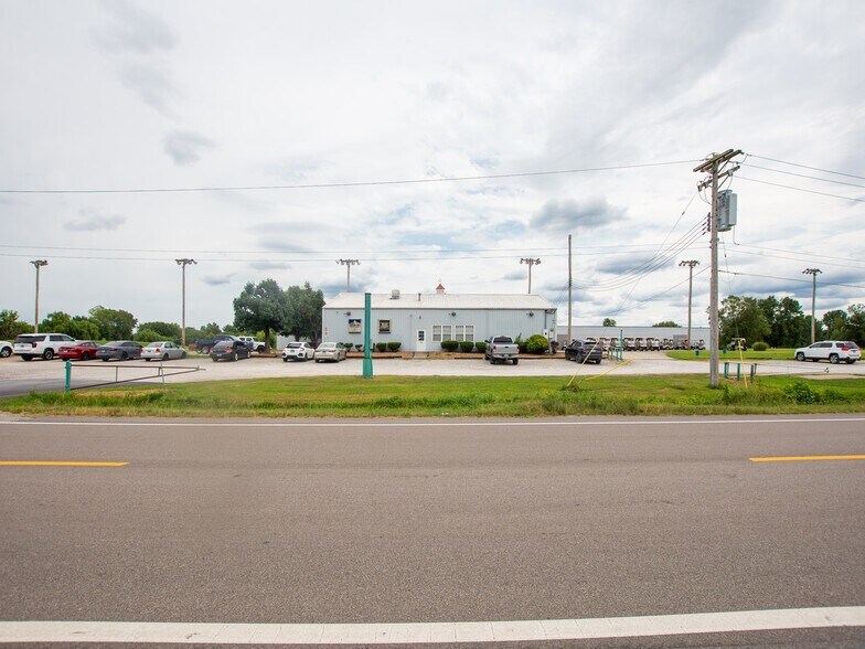 3500 Kingshighway, East Saint Louis, IL à vendre - Photo principale - Image 1 de 58