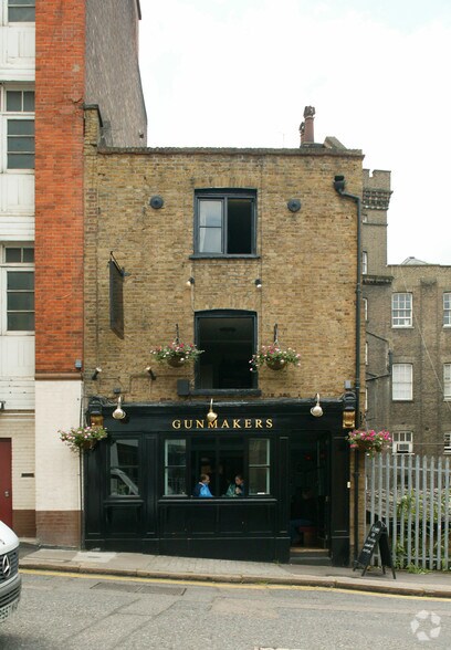 13 Eyre Street Hl, Londres à louer - Photo du bâtiment - Image 2 de 5