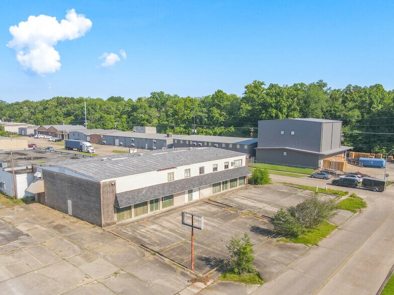 1173 N Donmoor Ave, Baton Rouge, LA for sale - Primary Photo - Image 1 of 4