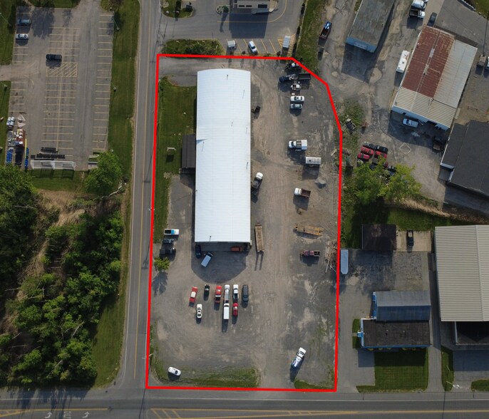 6115 Gillette Rd, Cicero, NY à louer - Photo du bâtiment - Image 3 de 11