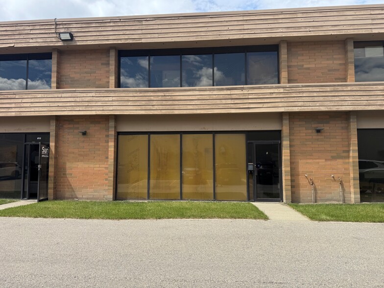 4045 74th Ave SE, Calgary, AB for sale - Building Photo - Image 3 of 14