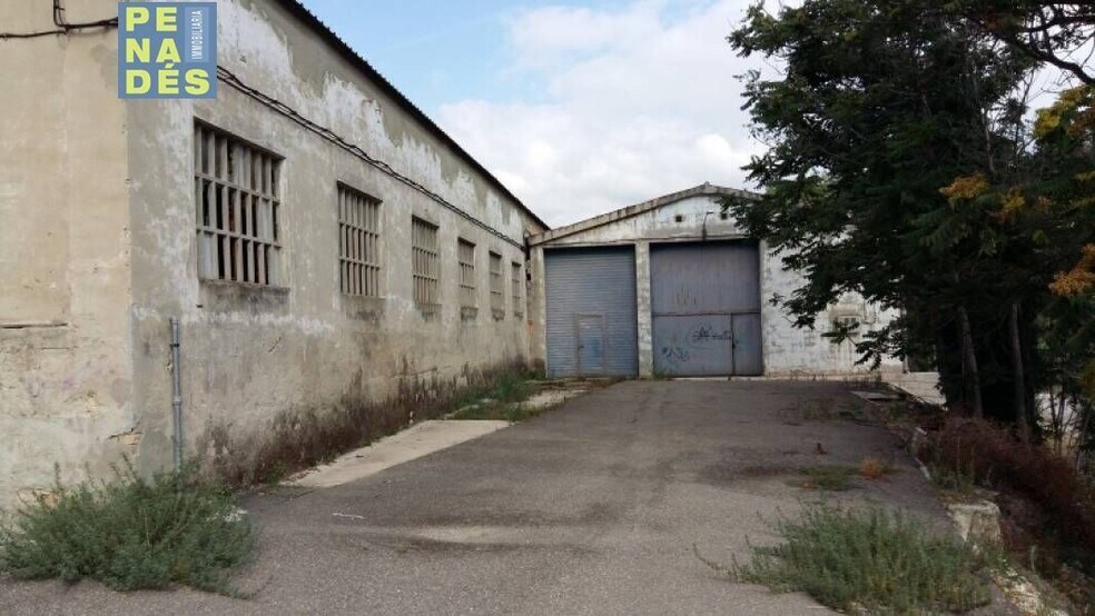 Industriel dans Ontinyent à louer - Photo du bâtiment - Image 2 de 8