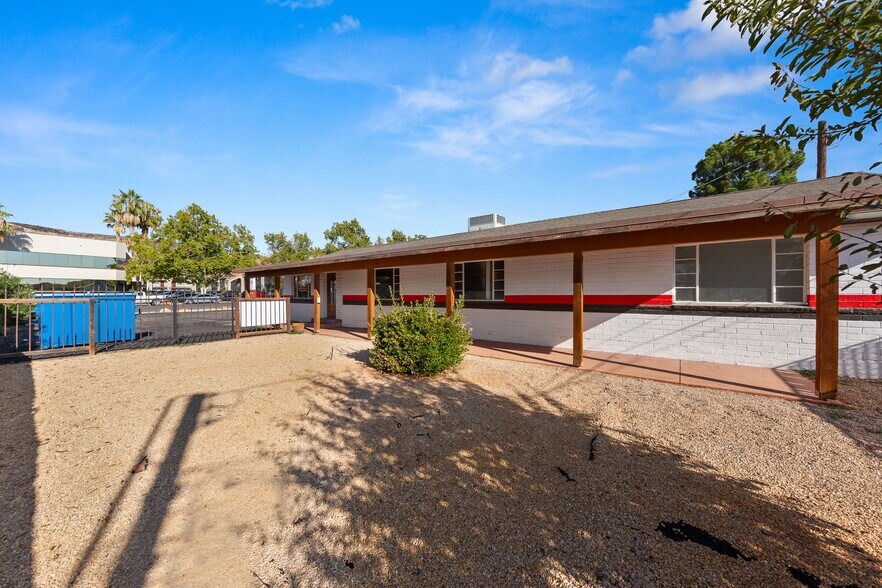 122 N 200 W, Saint George, UT à louer - Photo du bâtiment - Image 3 de 7