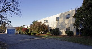Plus de détails pour 901 Waterman Ave, East Providence, RI - Industriel à vendre