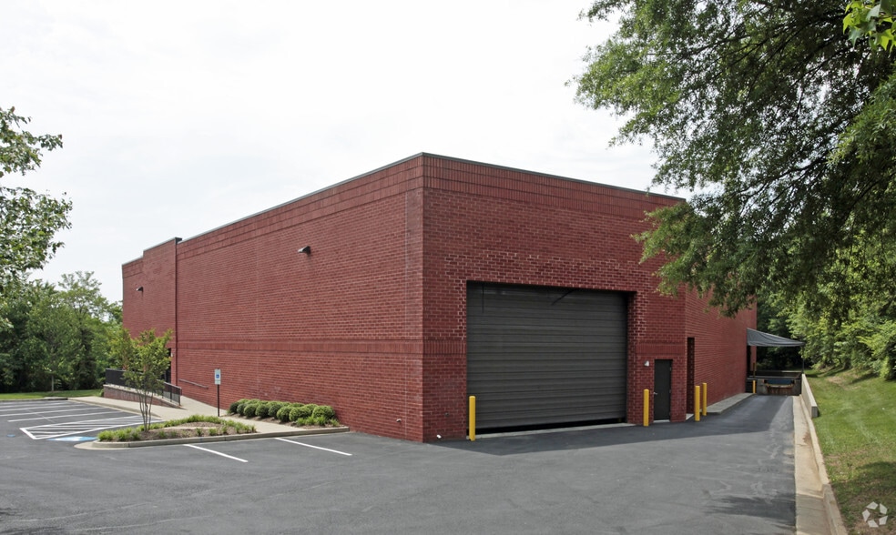 3946 Deep Rock Rd, Richmond, VA for lease - Building Photo - Image 3 of 9
