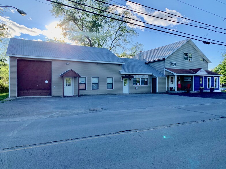 3859 Oneida St, New Hartford, NY à louer - Photo du bâtiment - Image 1 de 2