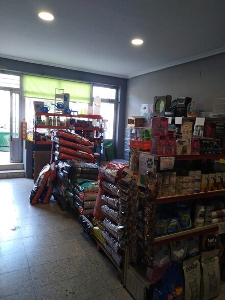 Commerce de détail dans Cáceres à vendre - Photo du bâtiment - Image 1 de 4