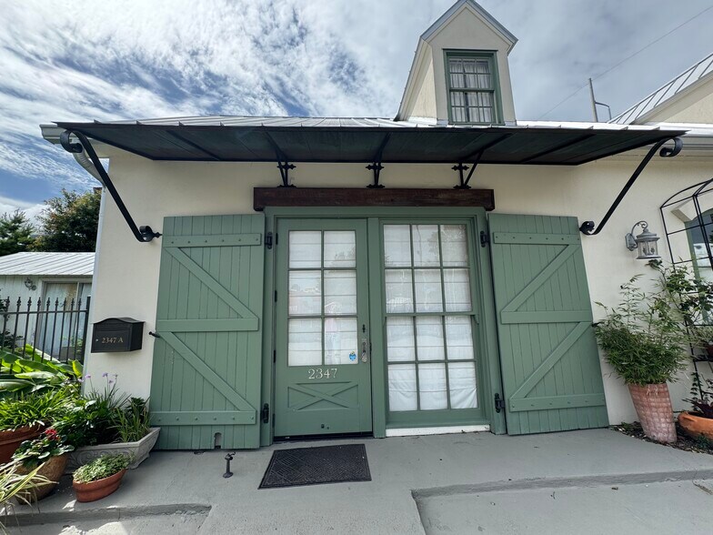 2347 Christian St, Baton Rouge, LA à louer - Photo du bâtiment - Image 2 de 15