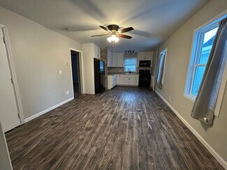 Plus de détails pour 215 S 5th St, Montevideo, MN - Multi-résidentiel à vendre