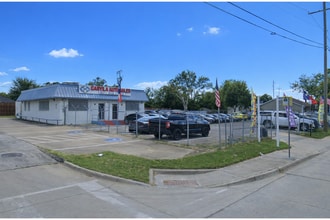 2154 Burbank St, Dallas, TX for lease Building Photo- Image 2 of 9