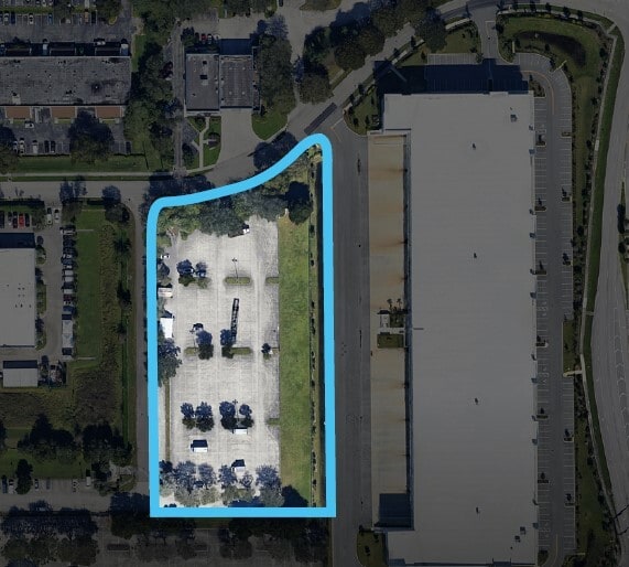 Northwest 24th Street, Margate, FL for sale - Primary Photo - Image 1 of 3