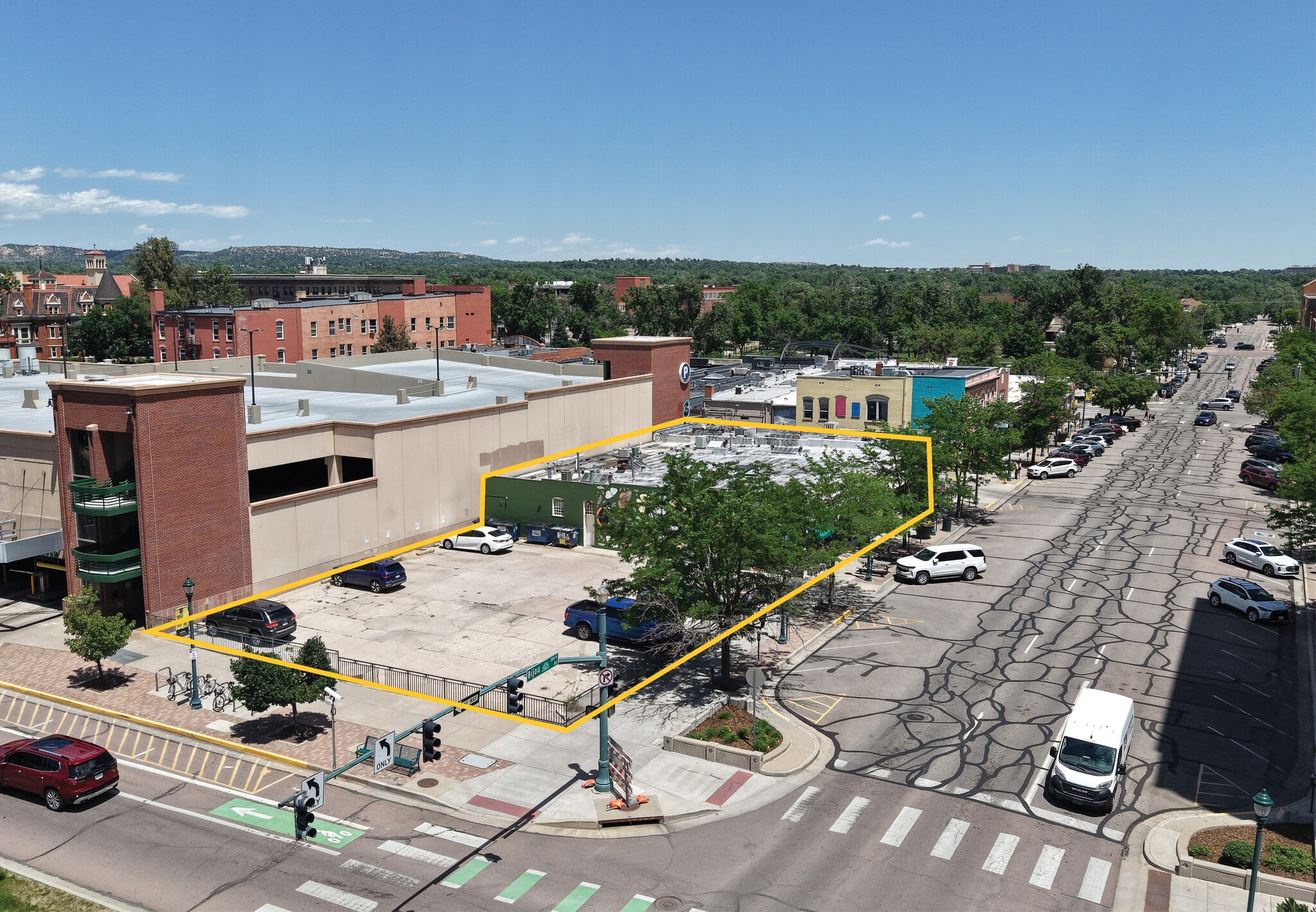 Downtown Gateway Assemblage of 2 Lots portefeuille de 1 propriétés à vendre sur LoopNet.ca Photo du bâtiment- Image 1 de 4