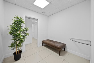 1940 Harrison St, Hollywood, FL for lease Interior Photo- Image 1 of 6