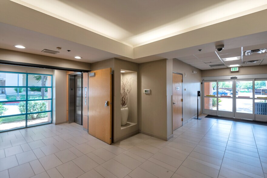 10290 N 92nd St, Scottsdale, AZ à louer - Photo intérieure - Image 3 de 8