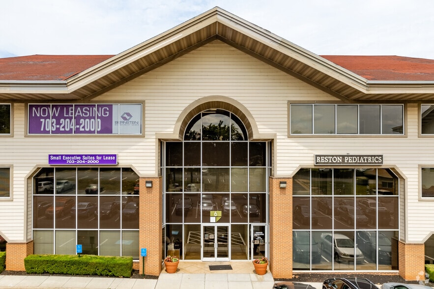 6 Pidgeon Hill Dr, Sterling, VA for lease - Building Photo - Image 3 of 10