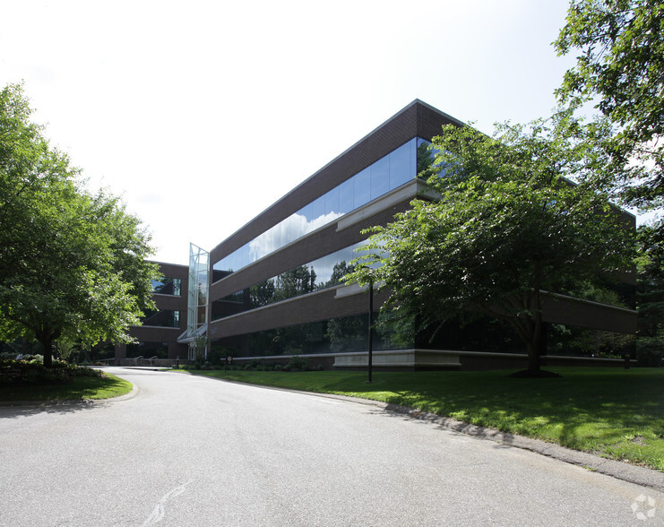 1500 West Park Dr, Westborough, MA for lease - Building Photo - Image 1 of 7