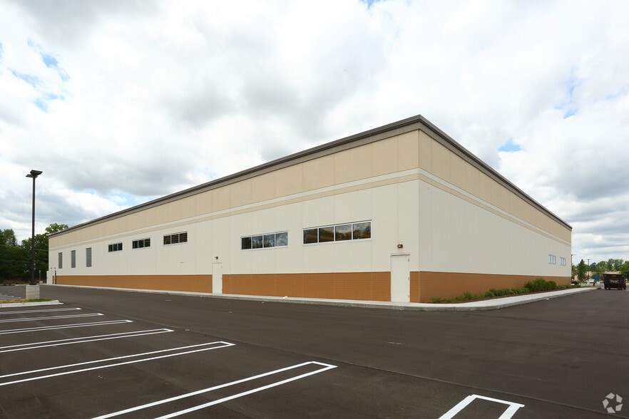 29659 7 Mile Rd, Livonia, MI for lease - Building Photo - Image 2 of 5
