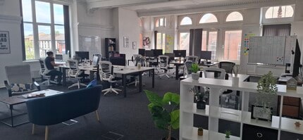 St. Georges Rd, Bolton for lease Interior Photo- Image 1 of 5