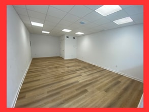 1002 NW 2nd St, Gainesville, FL à louer Photo intérieure- Image 1 de 7