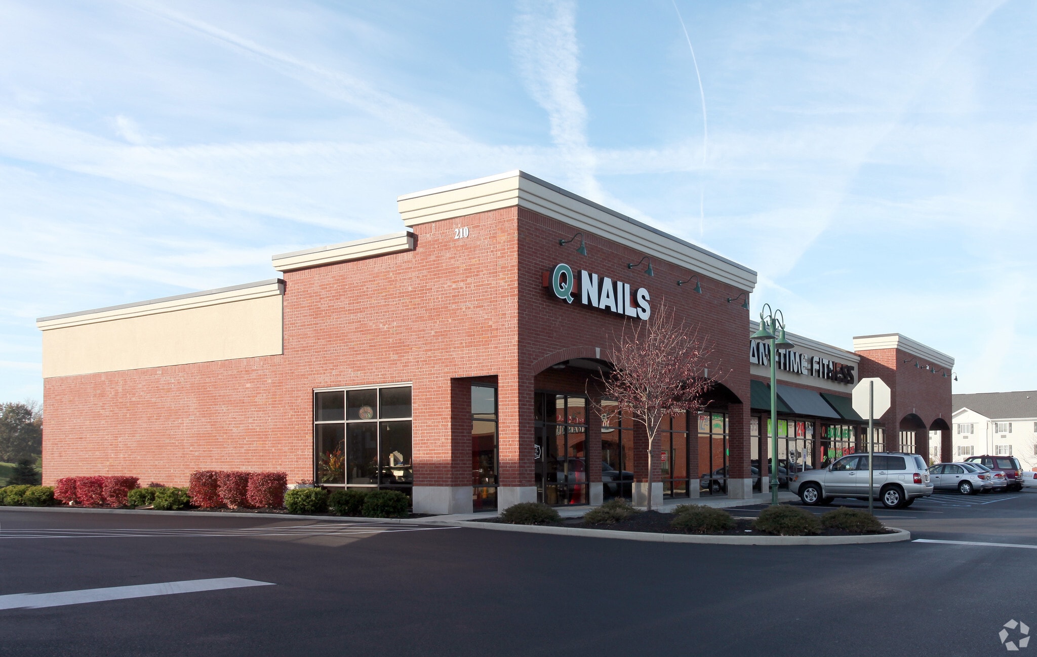 210 S Emerson Ave, Greenwood, IN à louer Photo principale- Image 1 de 26