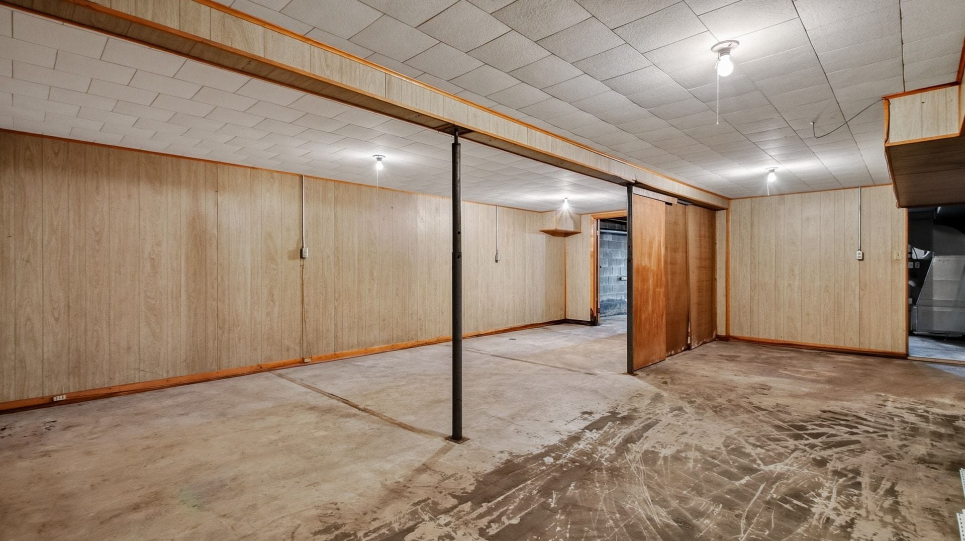 113 S Main St, Greenwood, WI for sale Primary Photo- Image 1 of 28