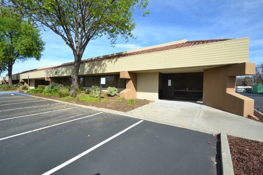 1500-1530 Buckeye Dr, Milpitas, CA for lease - Building Photo - Image 3 of 6