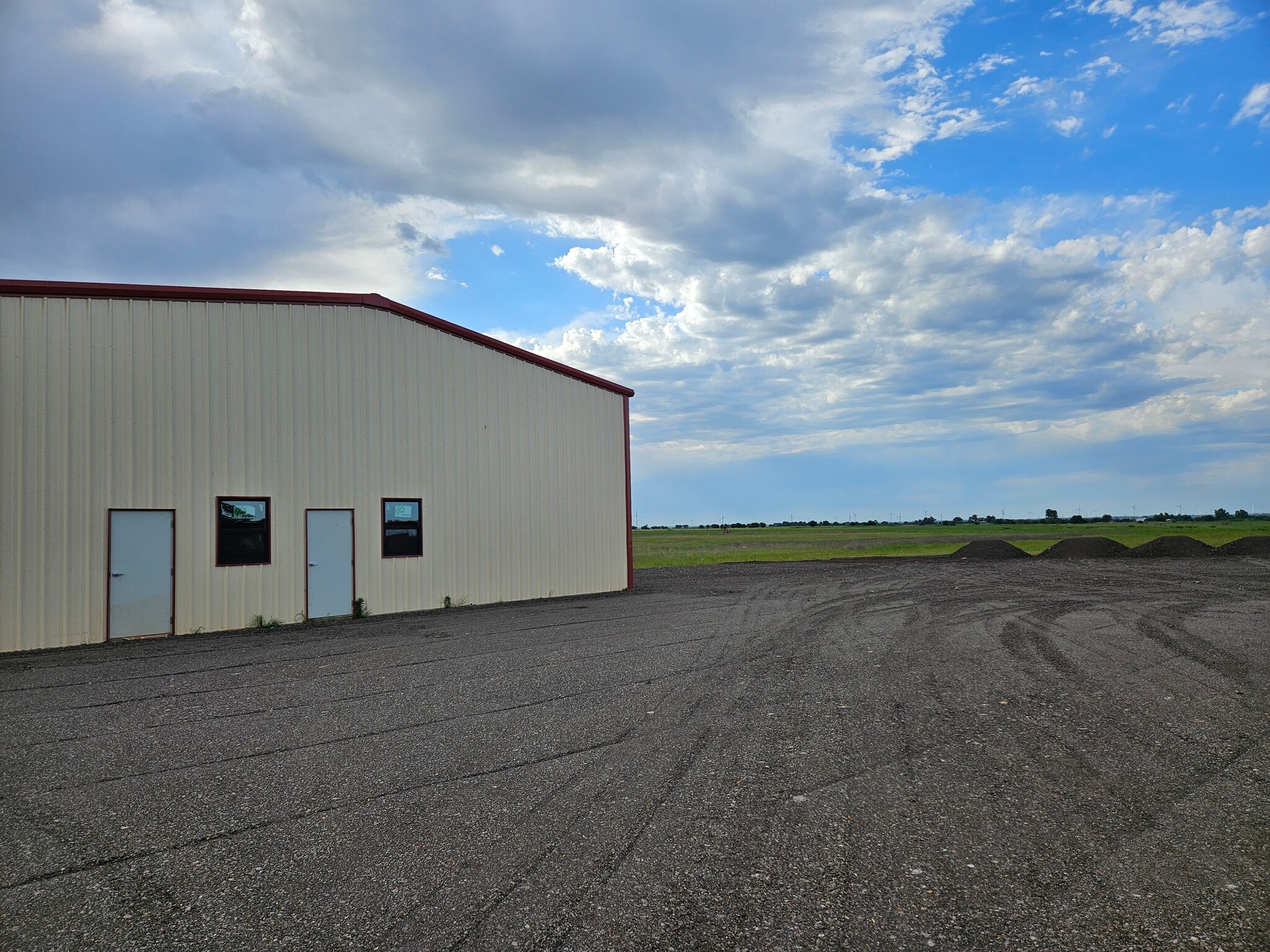 20800 Hwy 152, Union City, OK for lease Interior Photo- Image 1 of 3