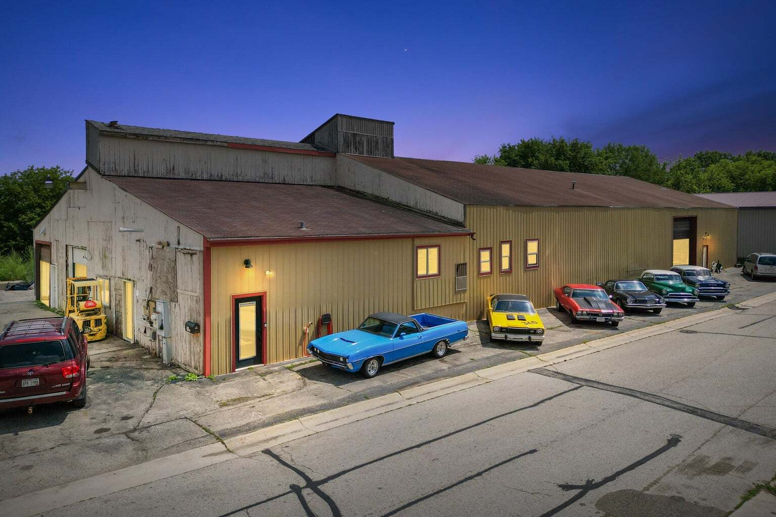 W208N16710 S Center St, Jackson, WI à vendre Photo du bâtiment- Image 1 de 1