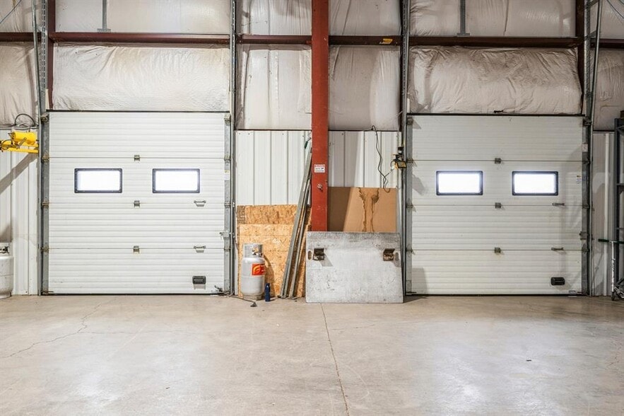 41 Elkay Dr, Chester, NY for lease - Building Photo - Image 3 of 18