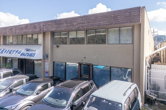 Plus de détails pour 5700 Cedarbridge Way, Richmond, BC - Bureau à louer