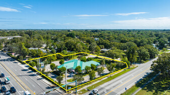 2651 20th St, Vero Beach FL - Dépanneur