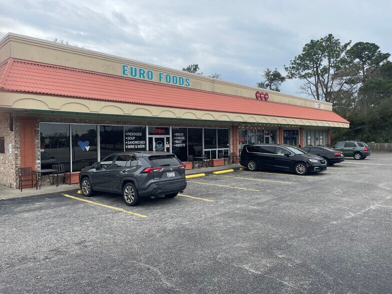 1664 Old Towne Rd, Charleston, SC à louer - Photo du bâtiment - Image 2 de 4