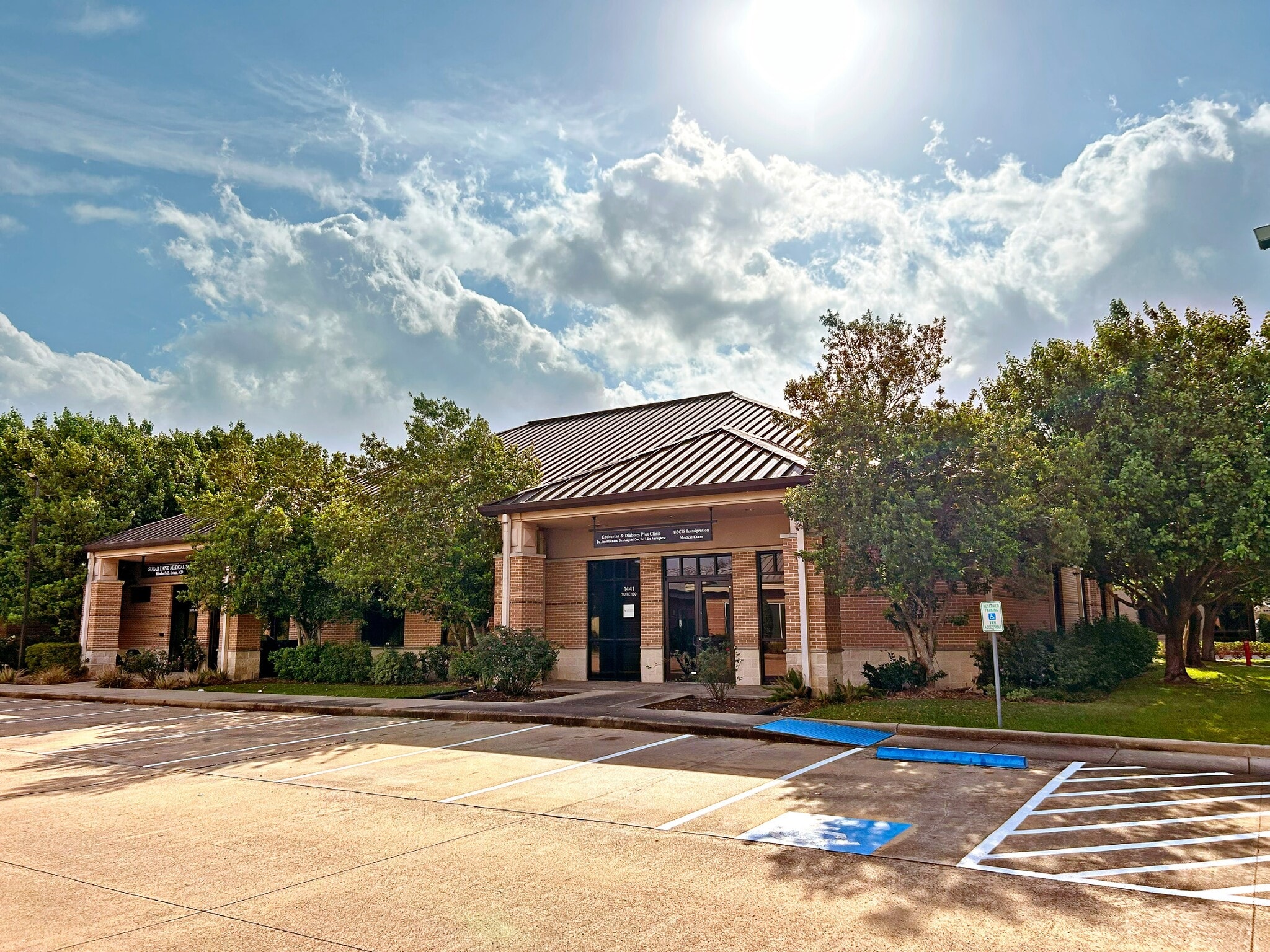 1441 Highway 6, Sugar Land, TX for lease Building Photo- Image 1 of 4