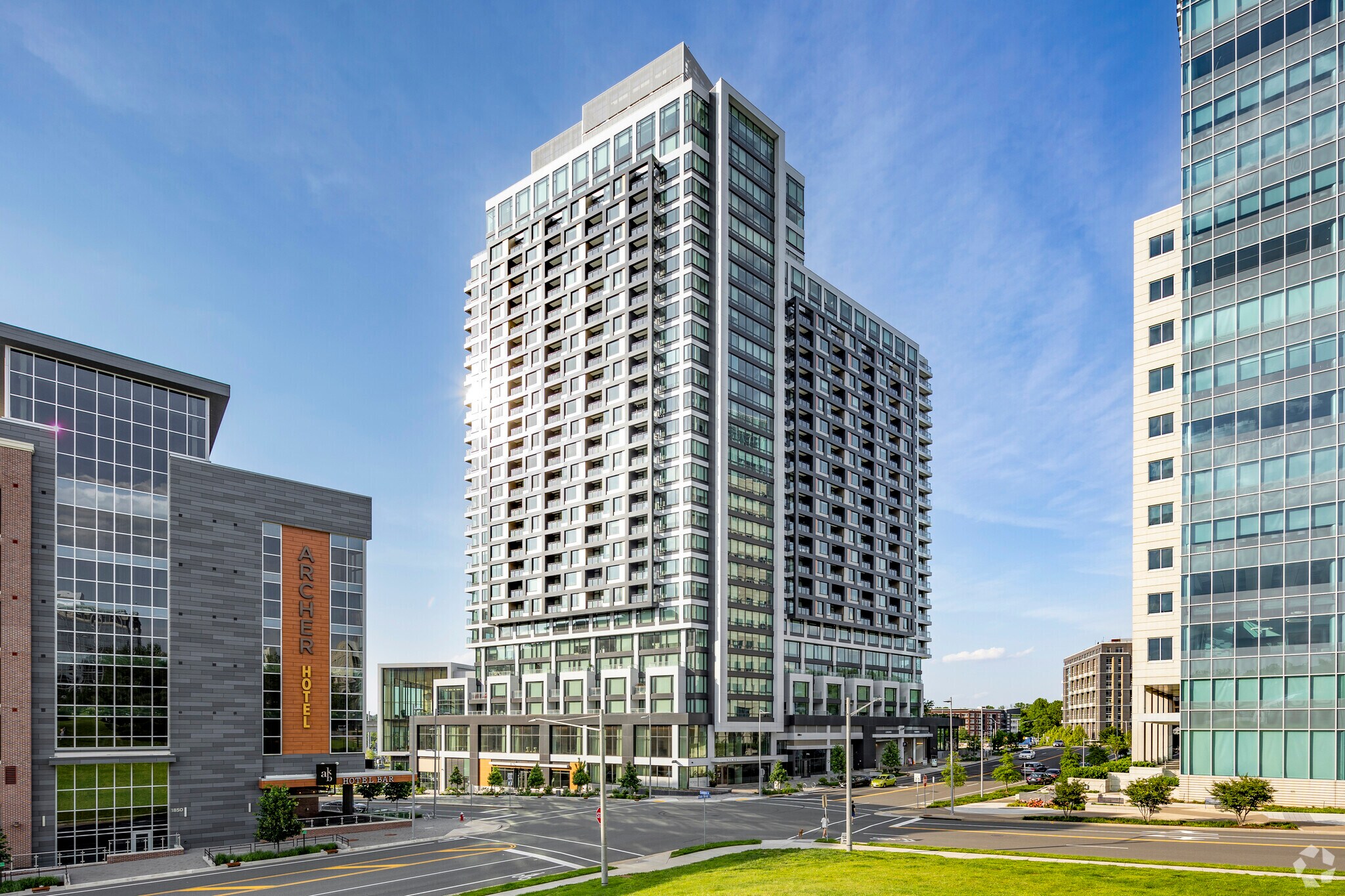 1800 Chain Bridge Rd, McLean, VA à vendre Photo principale- Image 1 de 1