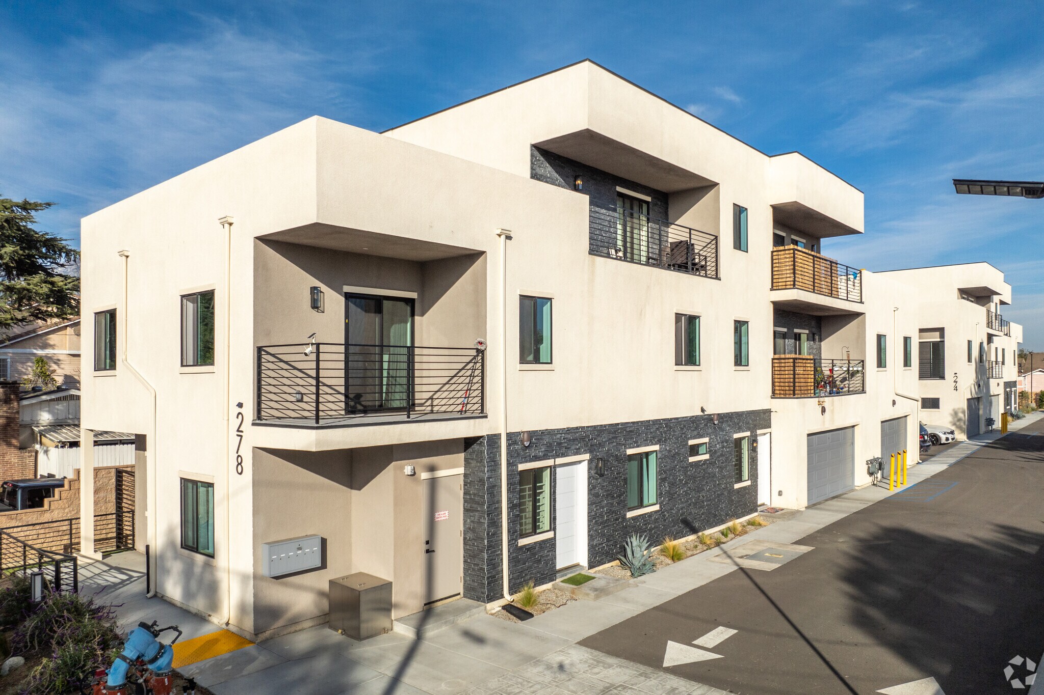 278 11th Ave, Upland, CA for sale Primary Photo- Image 1 of 21