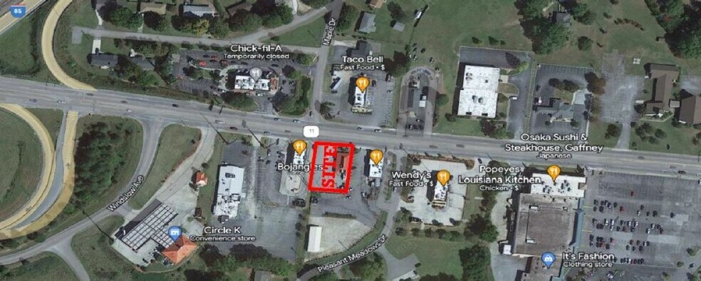 1703 W Floyd Baker Blvd, Gaffney, SC à louer - Photo du bâtiment - Image 1 de 2