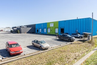 Plus de détails pour 2900 Fern Valley Rd, Louisville, KY - Industriel à louer