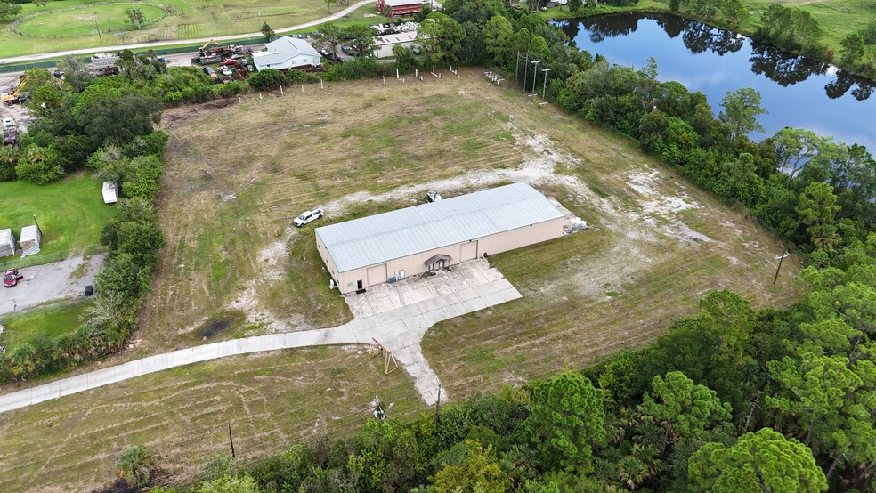 4555 South St, Titusville, FL for lease - Building Photo - Image 1 of 9