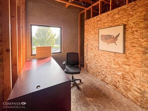 63595 Hunnell Rd, Bend, OR à louer Photo intérieure- Image 2 de 8