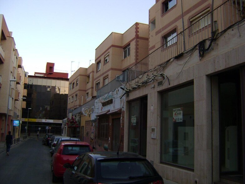 Commerce de détail dans El Ejido, Almería à vendre - Photo du bâtiment - Image 2 de 7