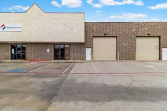 3511 N Loop 336 E, Conroe, TX à louer Photo intérieure- Image 1 de 1