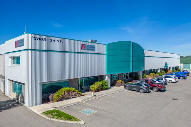 Plus de détails pour 3805 34th St NE, Calgary, AB - Bureau, Industriel à louer