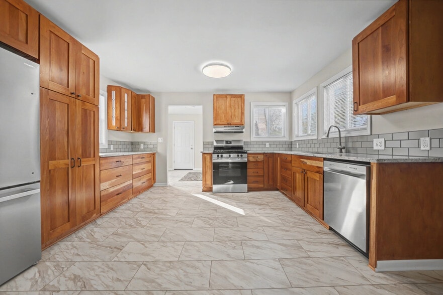 15087 N Holly Rd, Holly, MI for sale - Building Photo - Image 3 of 11