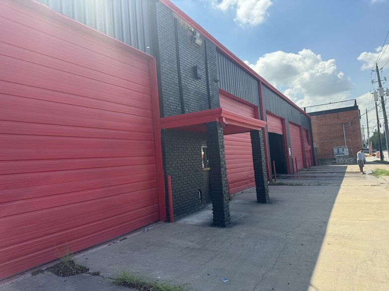 521 N Bryan St, Houston, TX for lease - Building Photo - Image 2 of 11