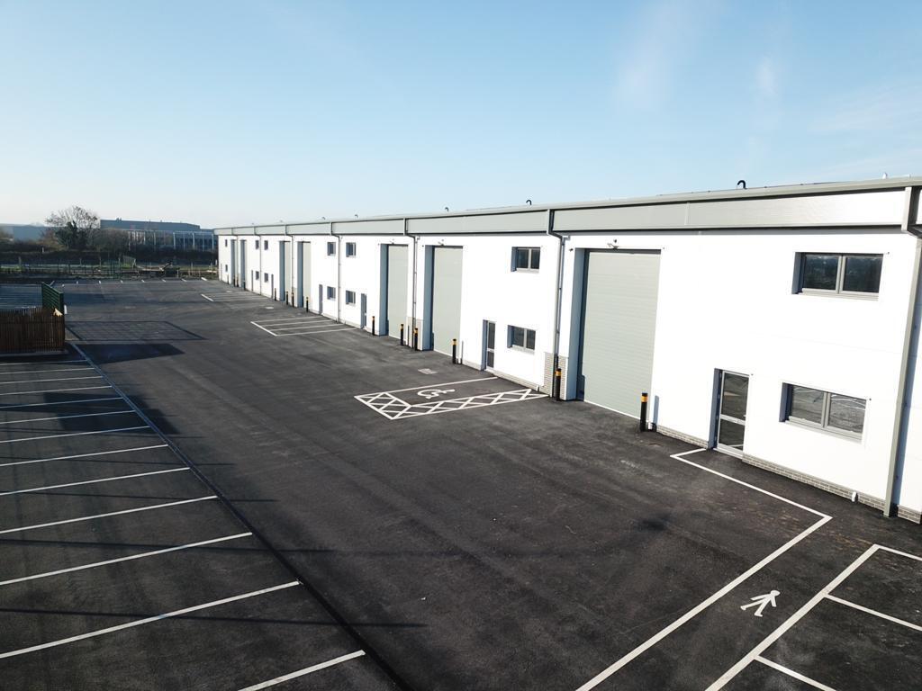 Arnolds Way, Yatton à louer Photo du bâtiment- Image 1 de 13