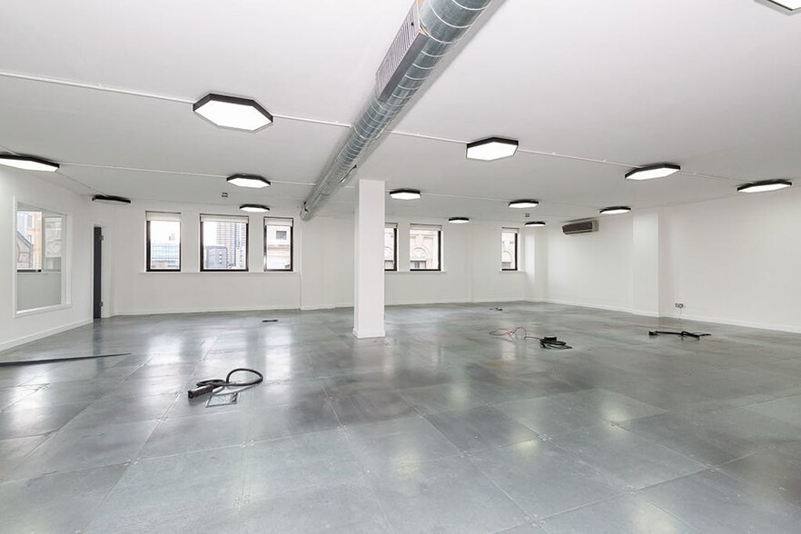 341-345 Old St, London for lease - Interior Photo - Image 2 of 33