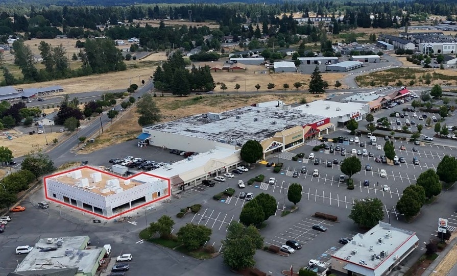 Nisqually Plaza portfolio of 7 properties for sale on LoopNet.ca - Building Photo - Image 3 of 3