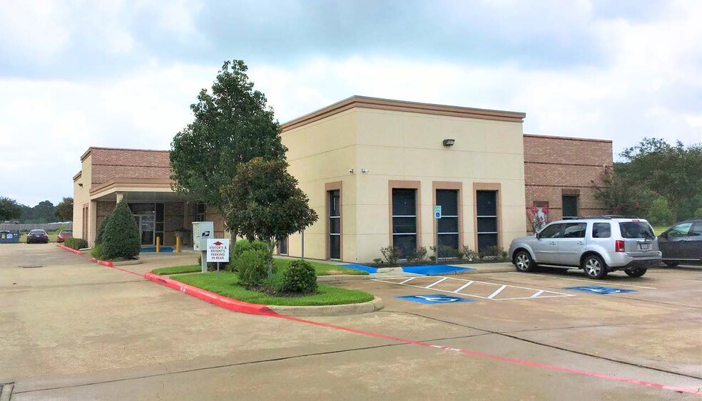 355 School St, Tomball, TX for lease - Building Photo - Image 1 of 7